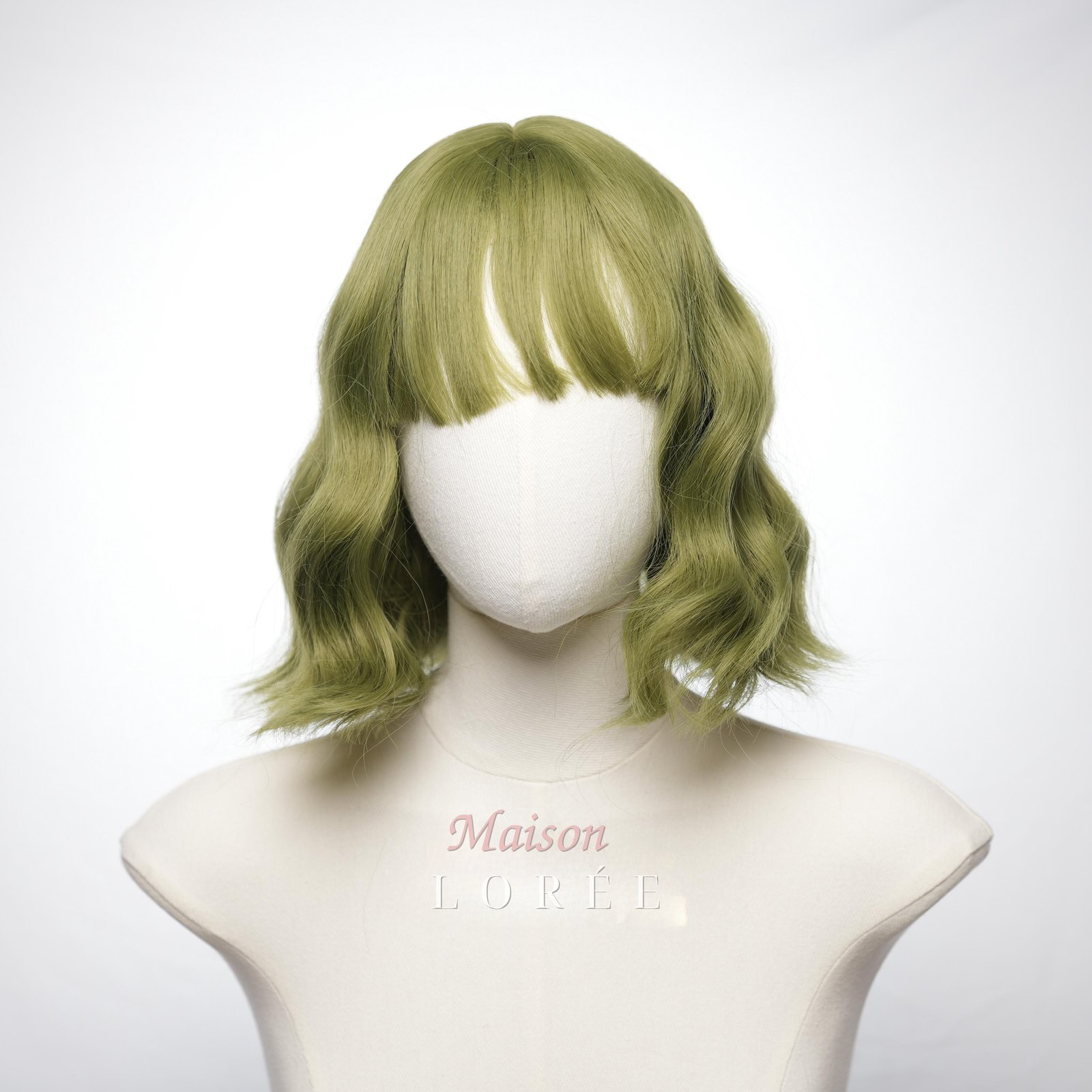 Perruque carrée ondulée vert poire de 30 cm avec frange, cheveux synthétiques courts – Image 2