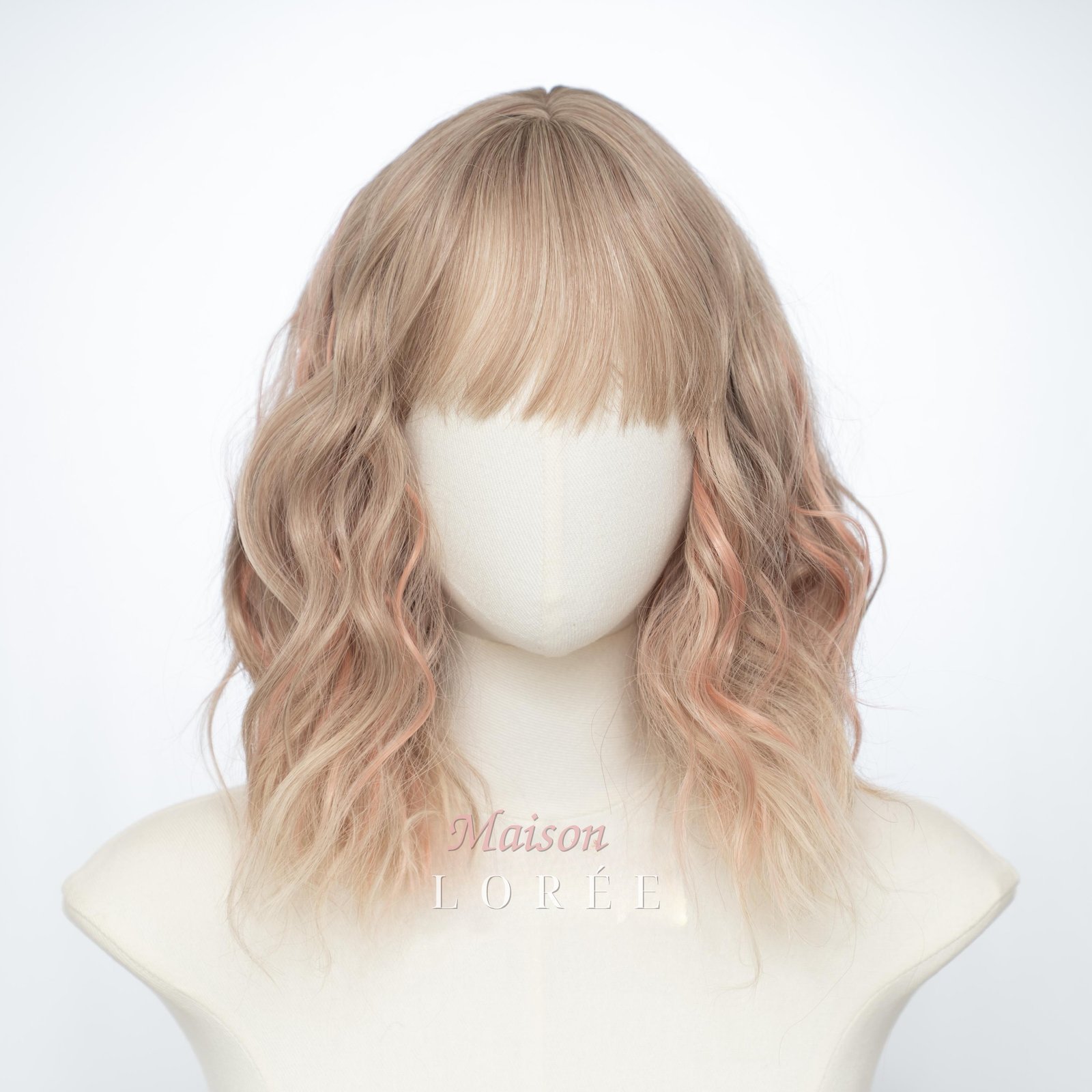 Perruque blonde à balayage carré avec frange
