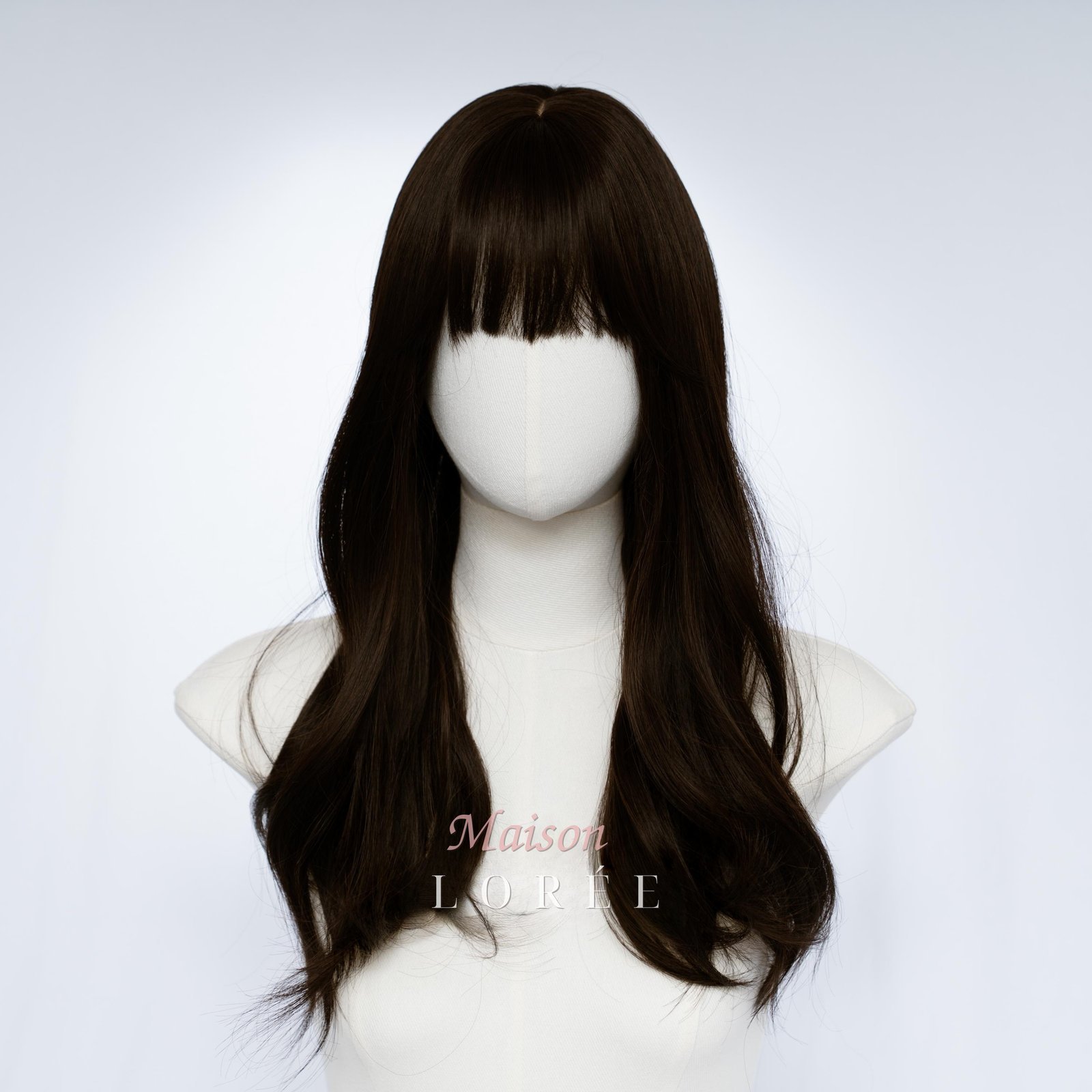 Perruque ondulée brun foncé de 50 cm (20 po.) avec frange – Image 2