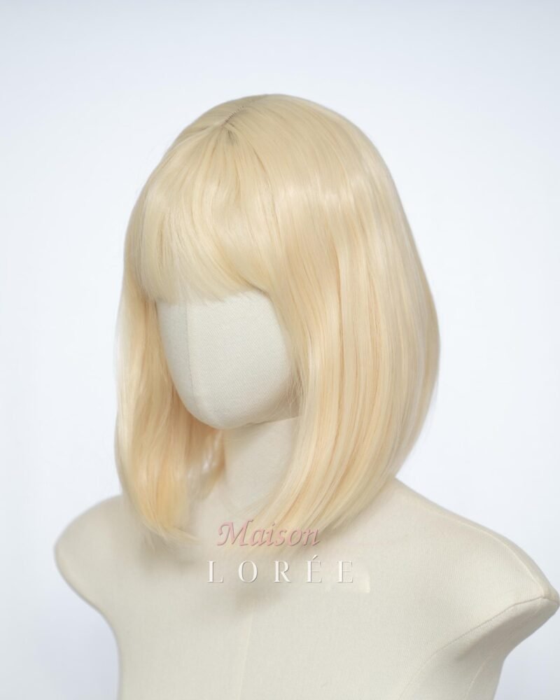 Perruque carrée droite blonde la plus claire de 30 cm (12 po.) avec frange