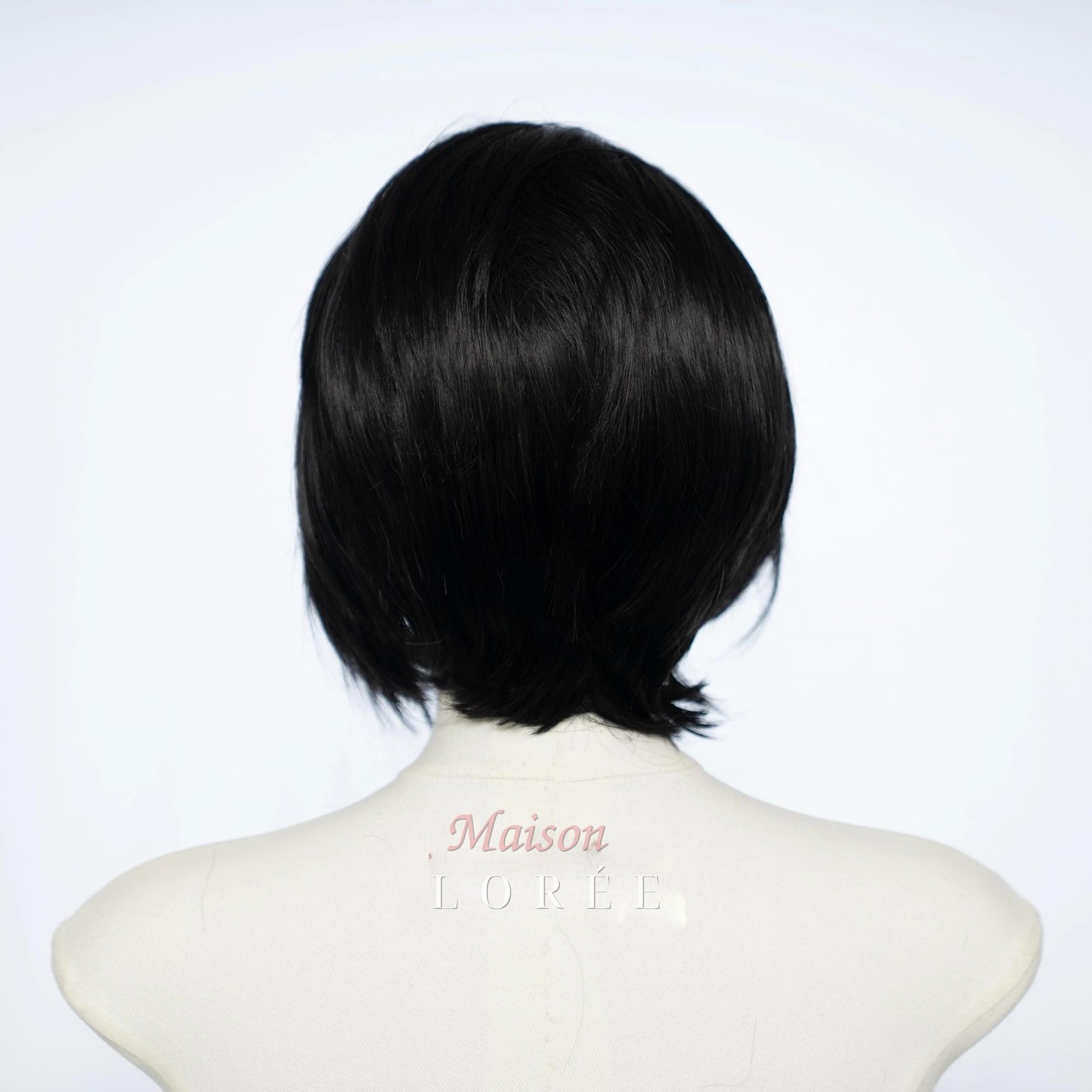 Perruque courte noire 13 x 4 lacets – Cheveux synthétiques superposés – Image 4